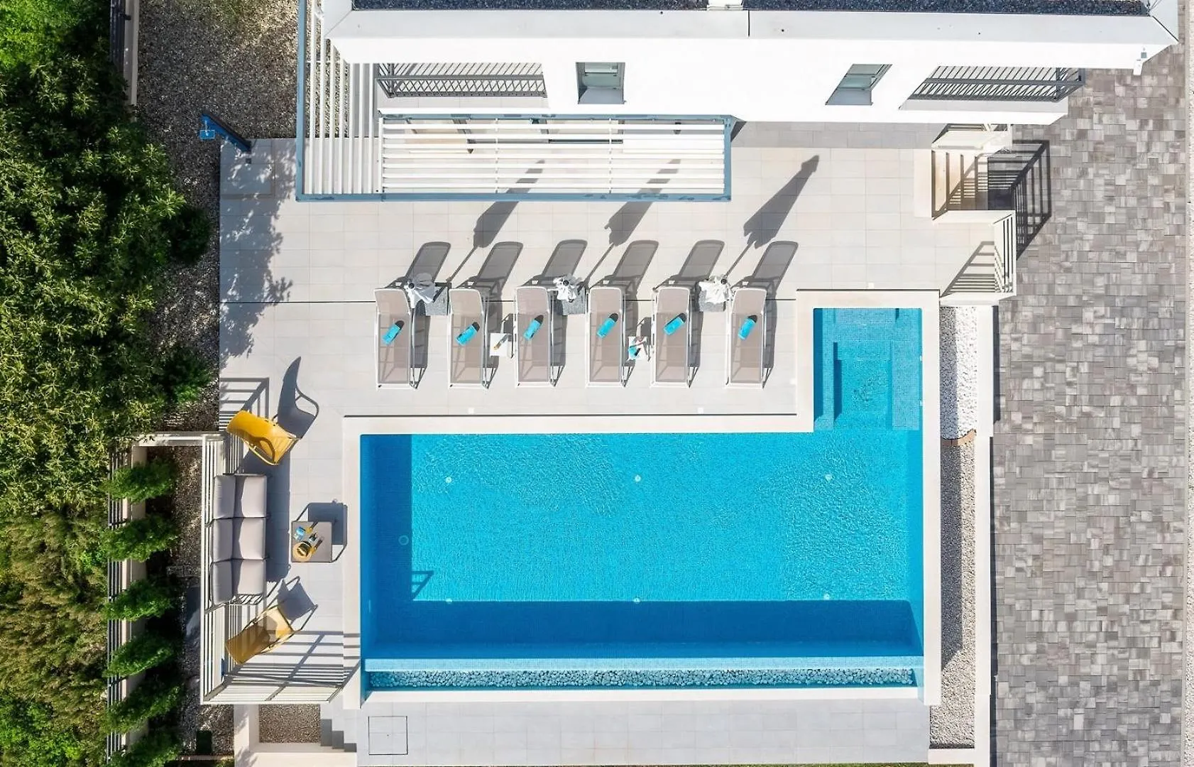 New Villa Consido, A 3-Bedroom Retreat With Sea Views Seget Vranjica