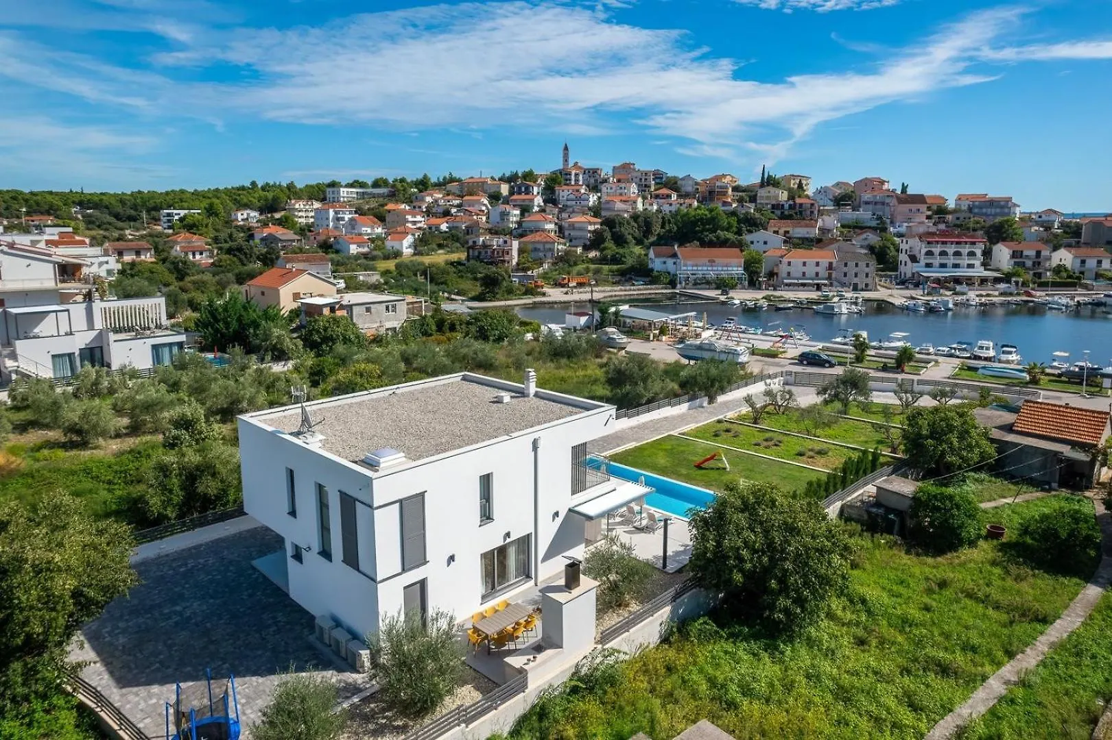 New Villa Consido, A 3-Bedroom Retreat With Sea Views Seget Vranjica