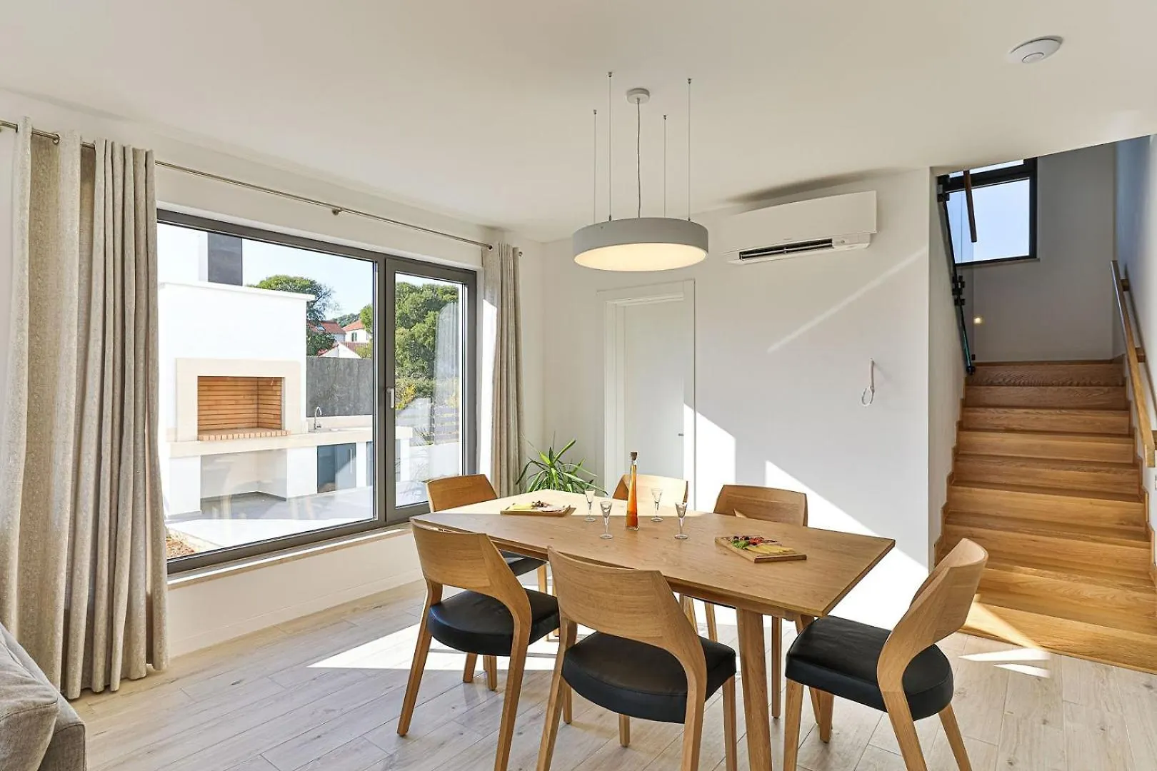 New Villa Consido, A 3-Bedroom Retreat With Sea Views Seget Vranjica