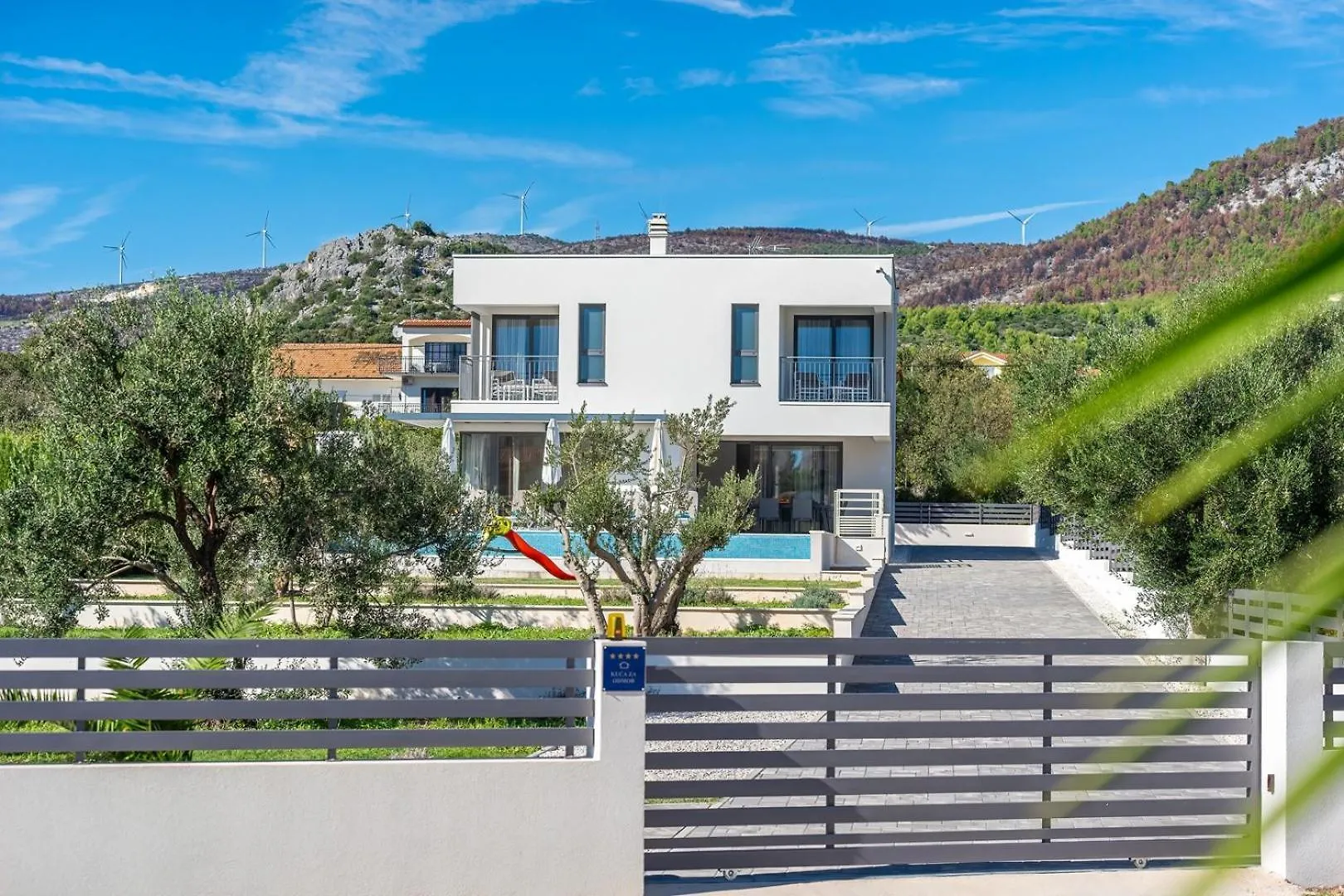 New Villa Consido, A 3-Bedroom Retreat With Sea Views Seget Vranjica