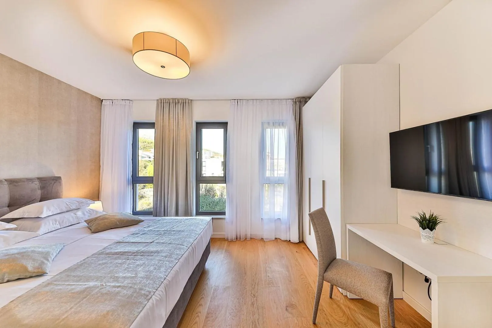 New Villa Consido, A 3-Bedroom Retreat With Sea Views セゲット・ヴラニツァ